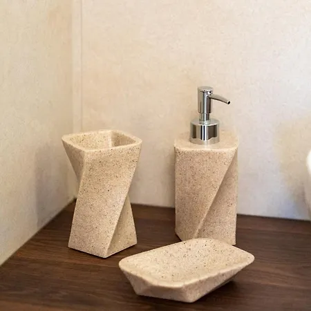 Per Le Vie Del Conero 3*