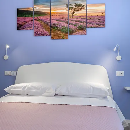 Per Le Vie Del Conero Alojamento de Acomodação e Pequeno-almoço 3*