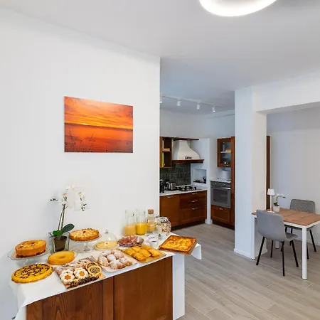 Per Le Vie Del Conero Alojamento de Acomodação e Pequeno-almoço Sirolo