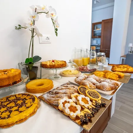 Per Le Vie Del Conero Alojamento de Acomodação e Pequeno-almoço Sirolo