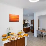 Per Le Vie Del Conero B&B 시롤로
