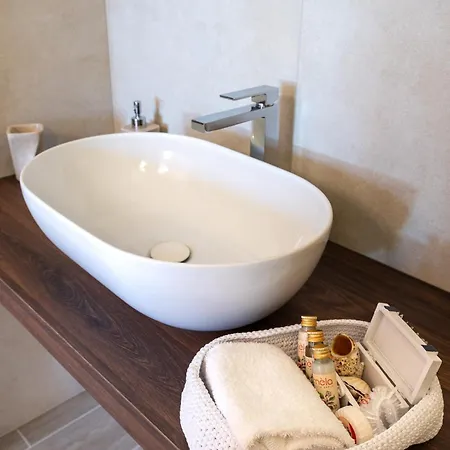 Per Le Vie Del Conero سيرولو