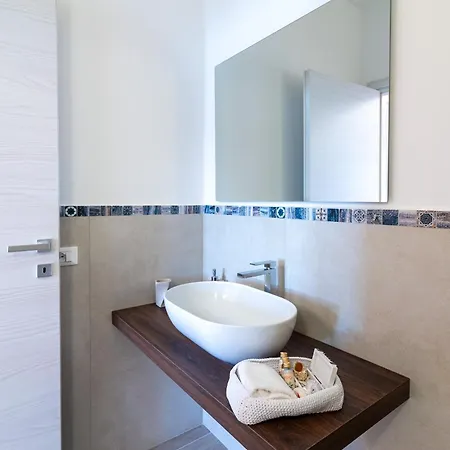 Per Le Vie Del Conero سيرولو